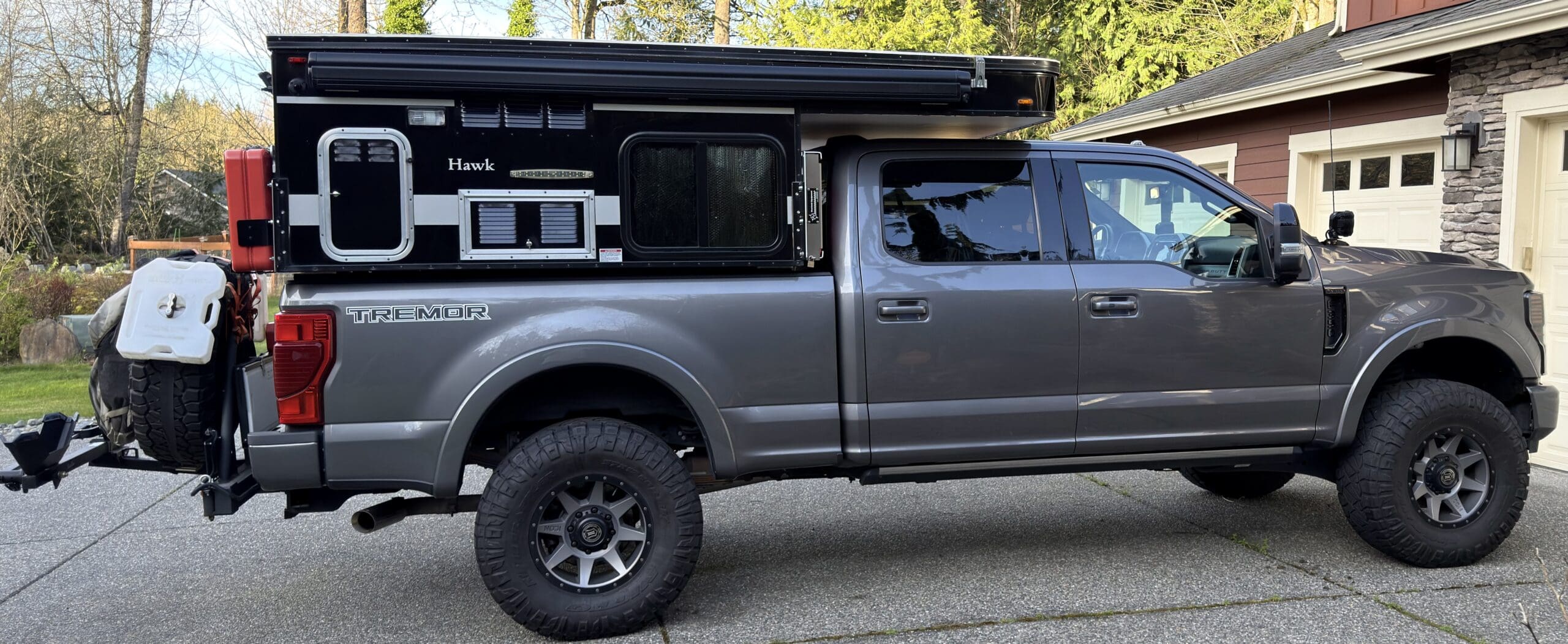 Ford F-350 Tremor overland
