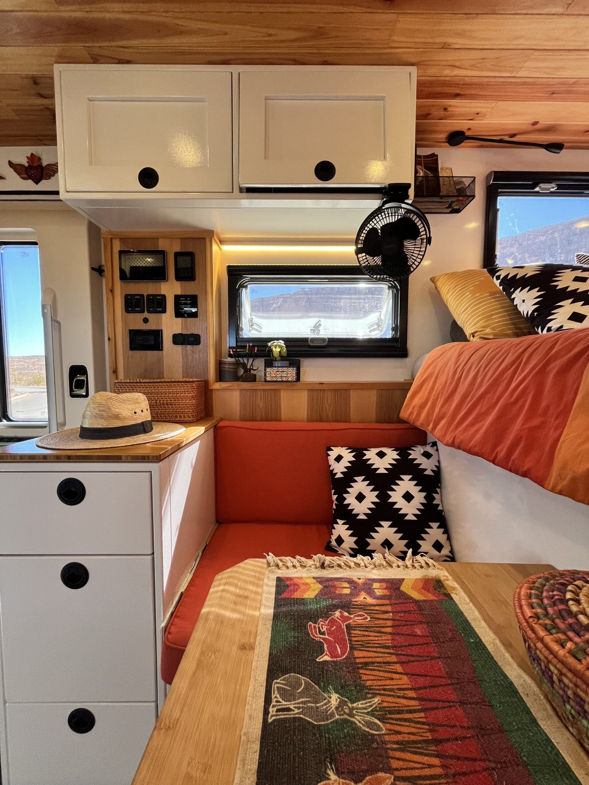 Expedition truck for sale 