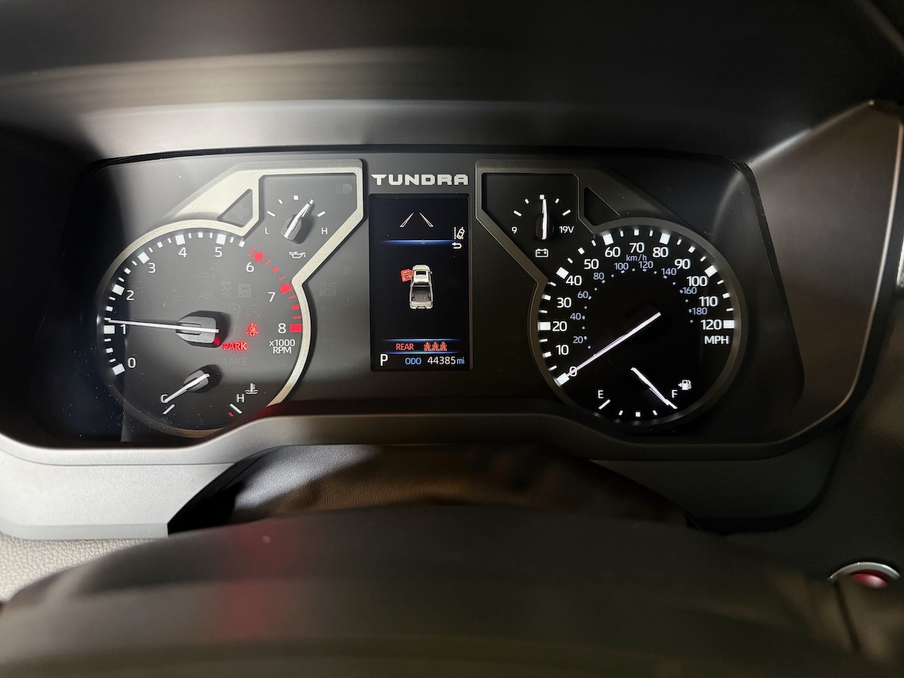 Toyota Tundra overland 