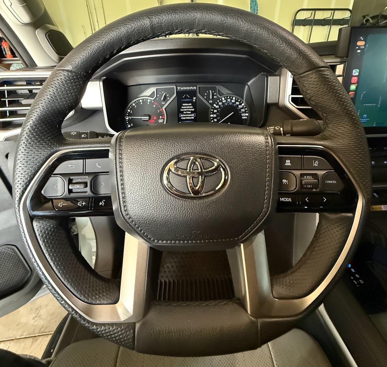 Toyota Tundra overland 