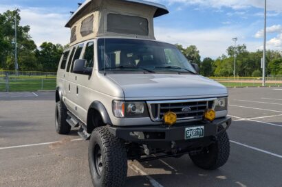 Ford E-350 4x4