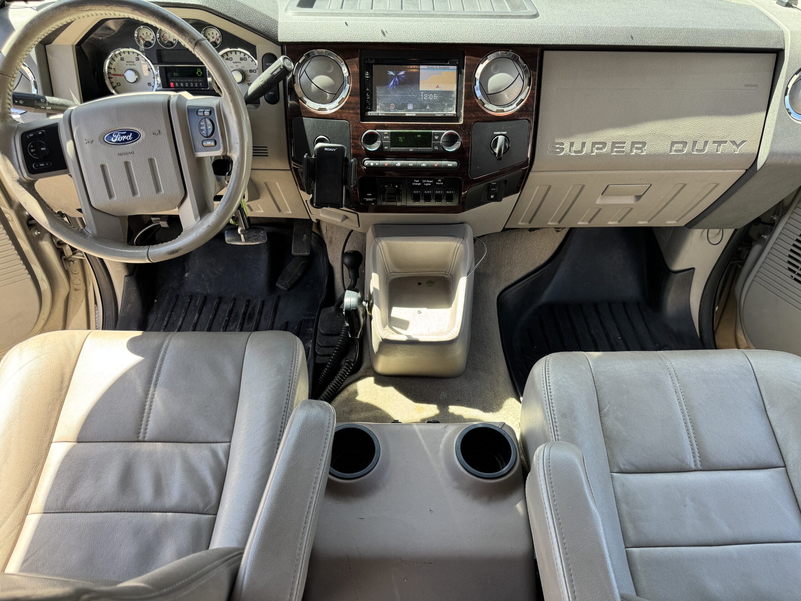 Ford F-550 overland 