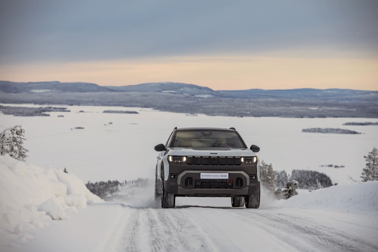 Stellantis - Jeep Compass 4xe