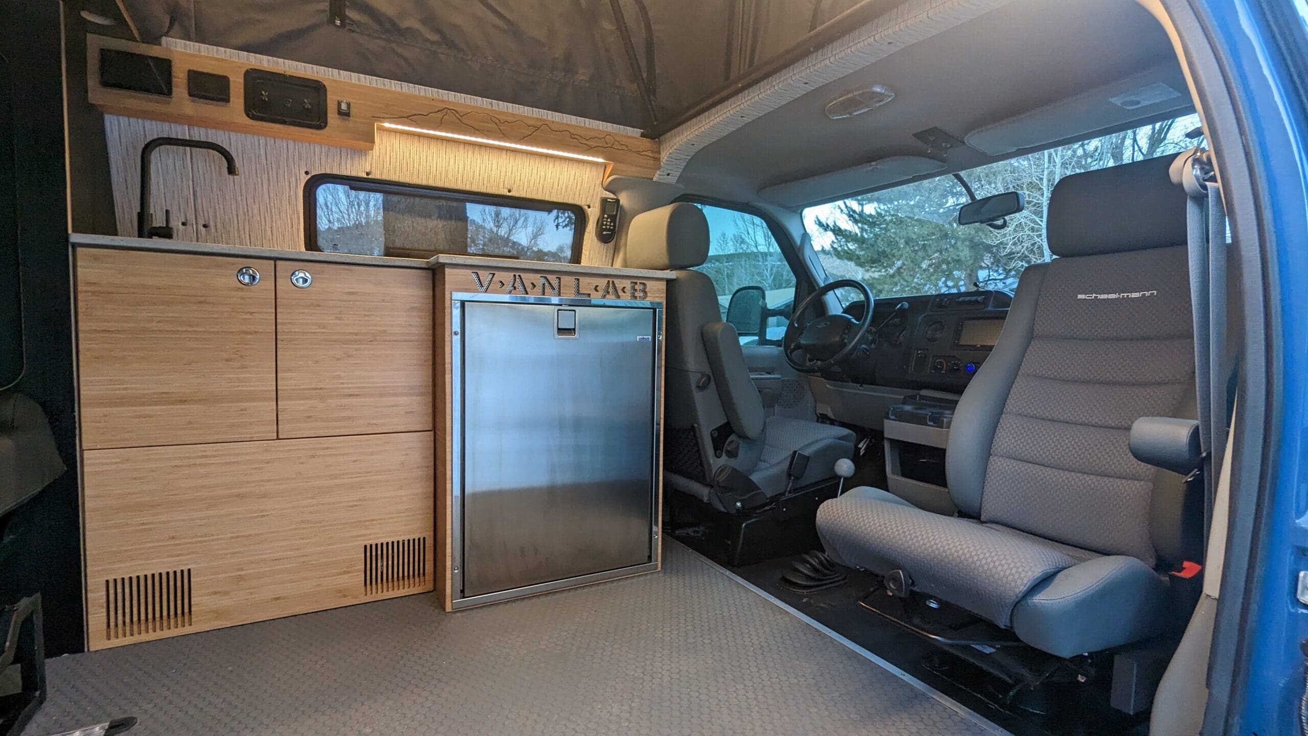 Ford E-Series 