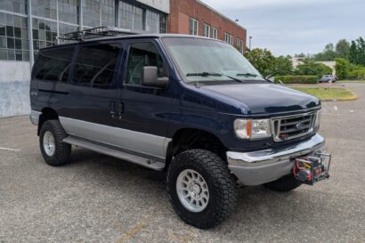 Ford E-350 4x4