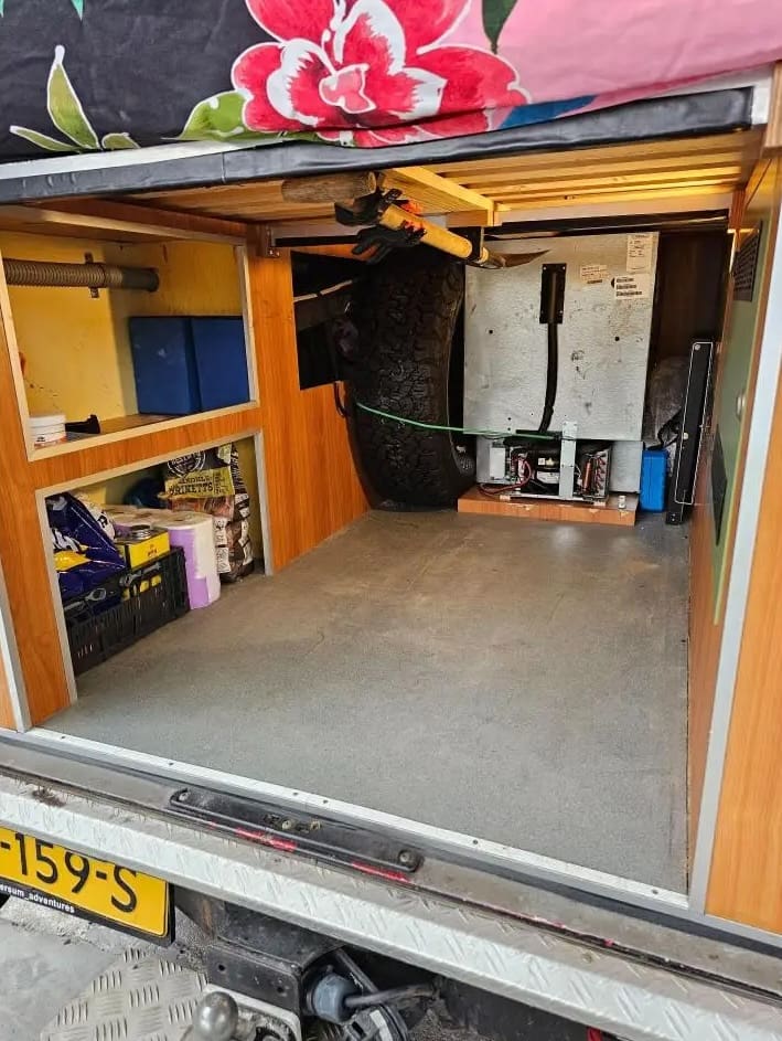 Mercedes overland camper 