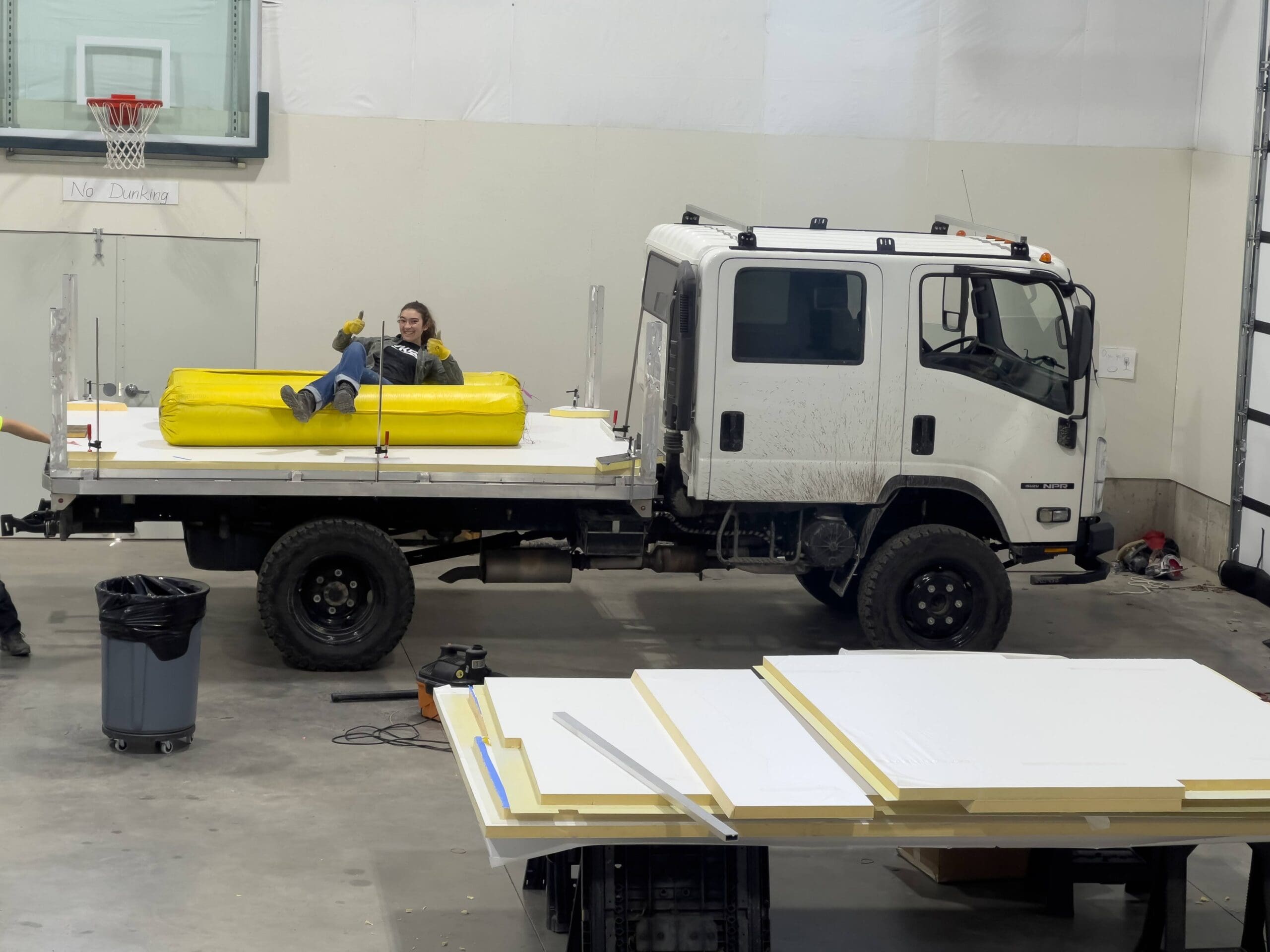 Isuzu overland camper 
