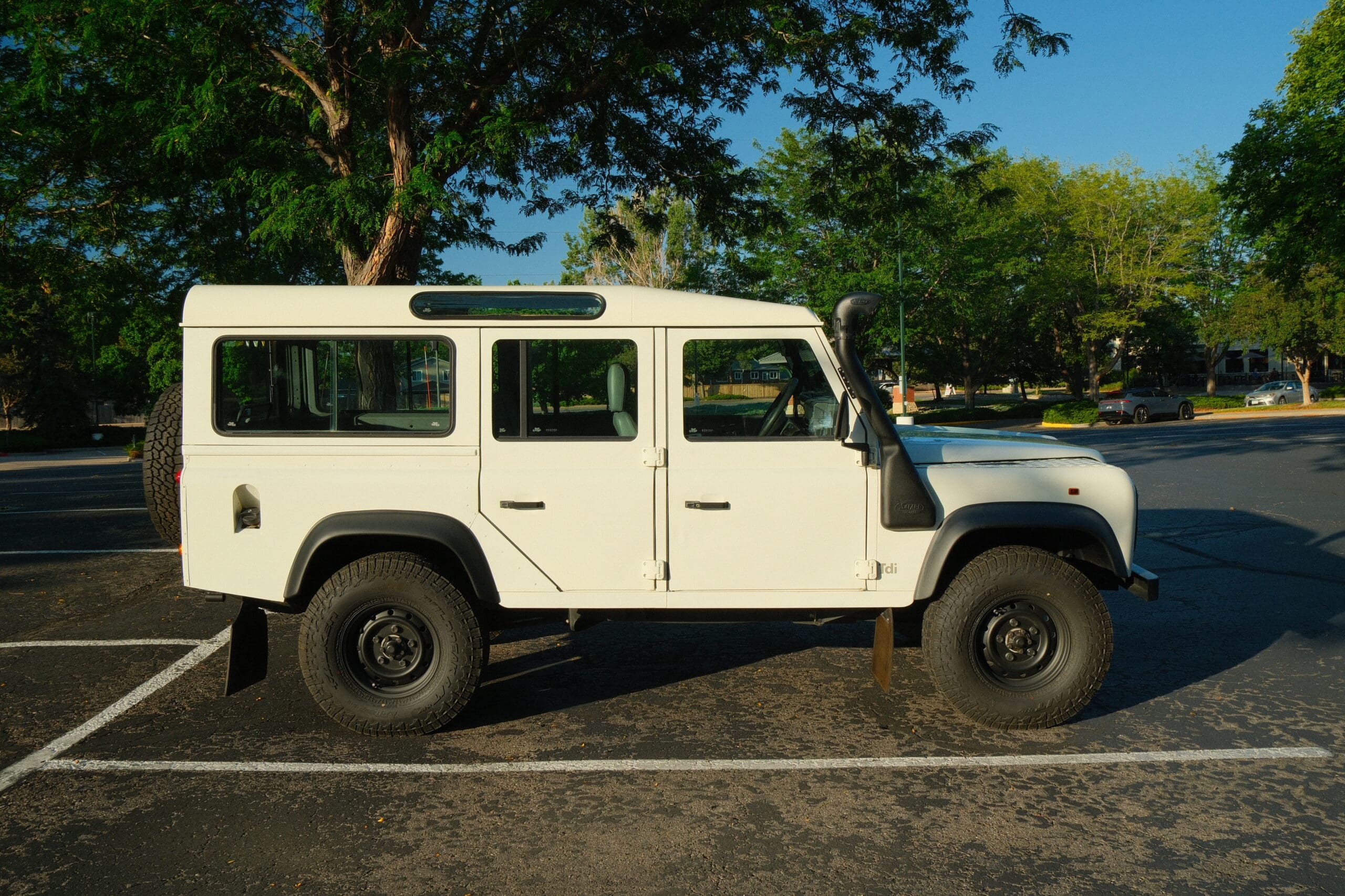 Land Rover Defender