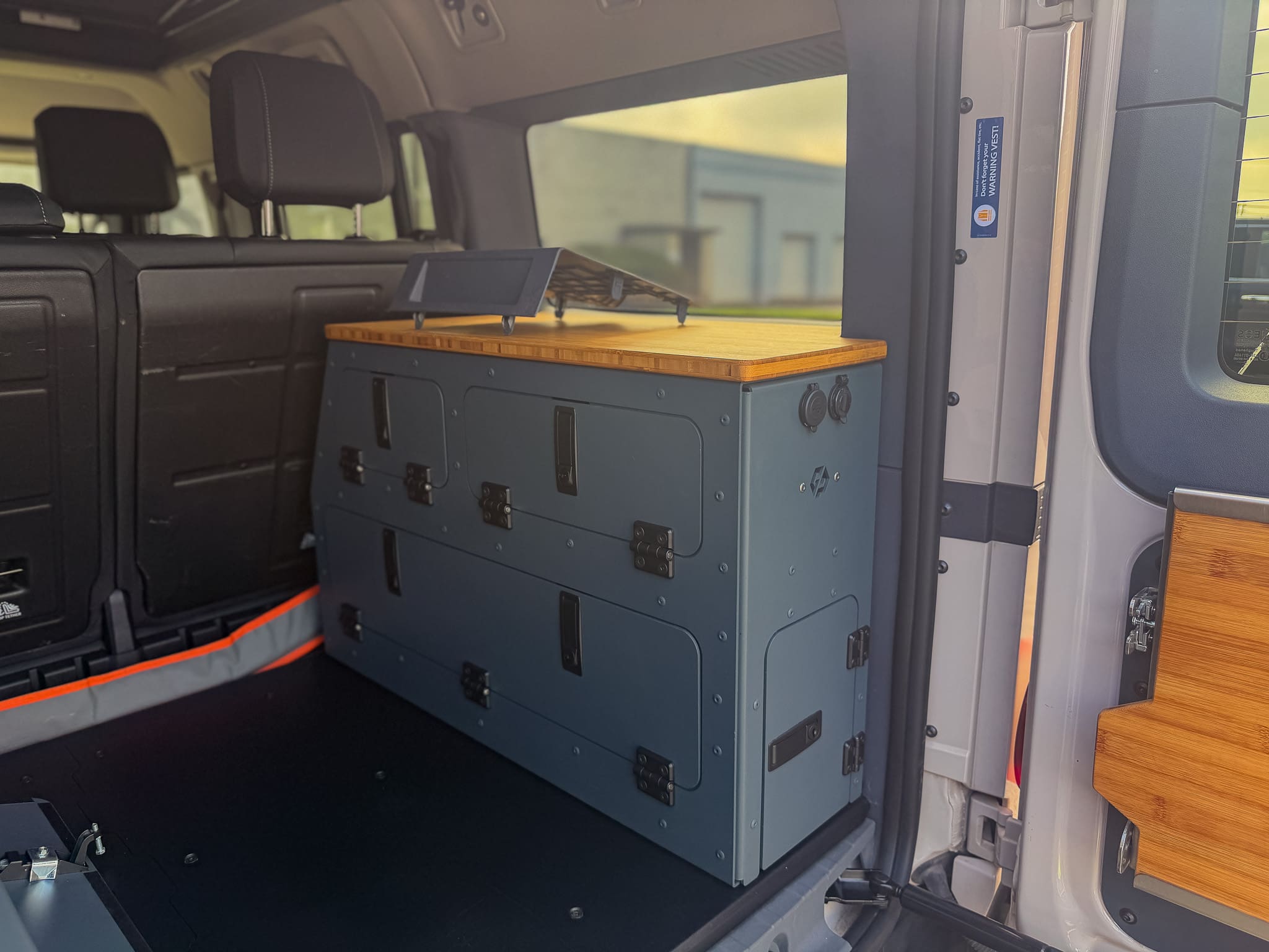 Grenadier overland build 
