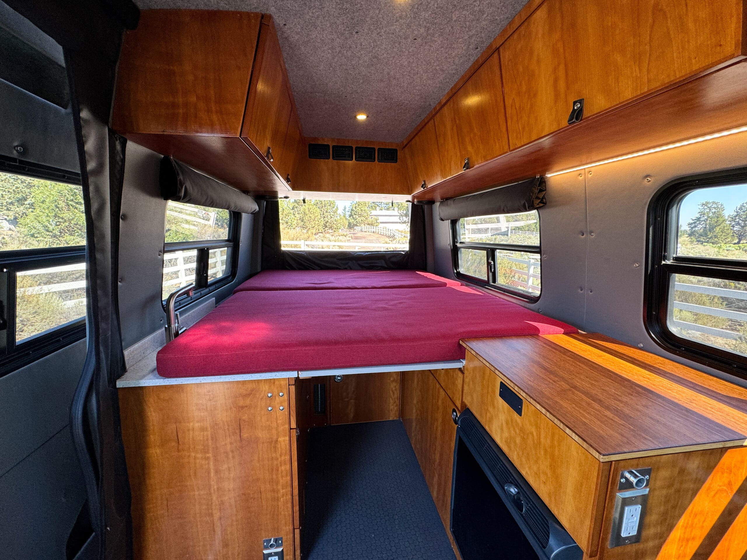 Whitefeather 4x4 Sprinter