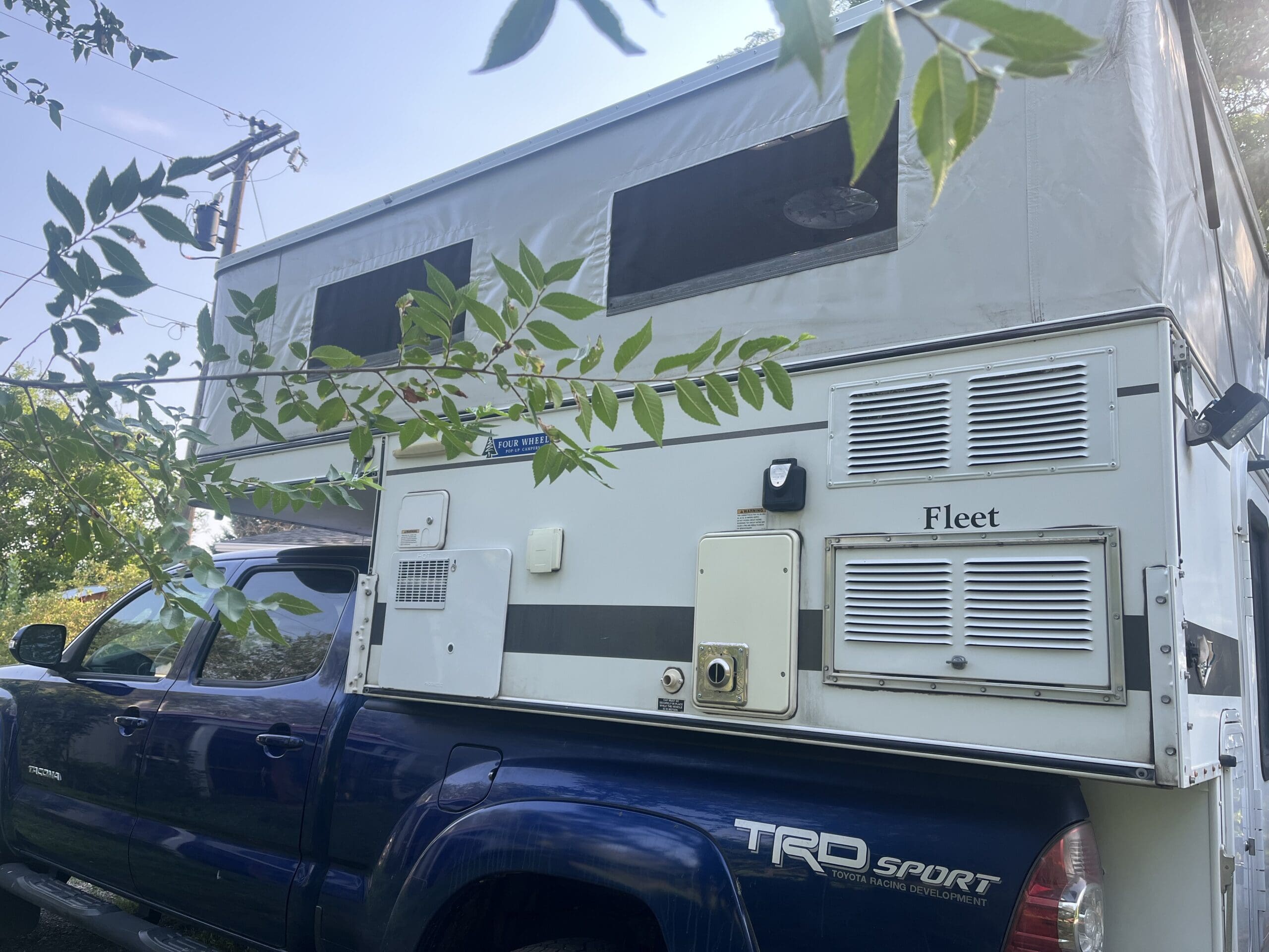 Four Wheel Campers overland 