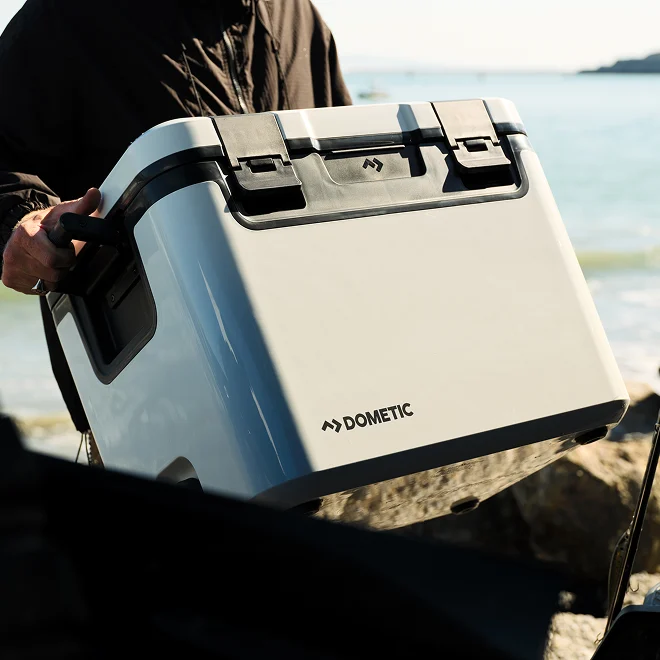 Dometic Recon Hardside Ice Chest 