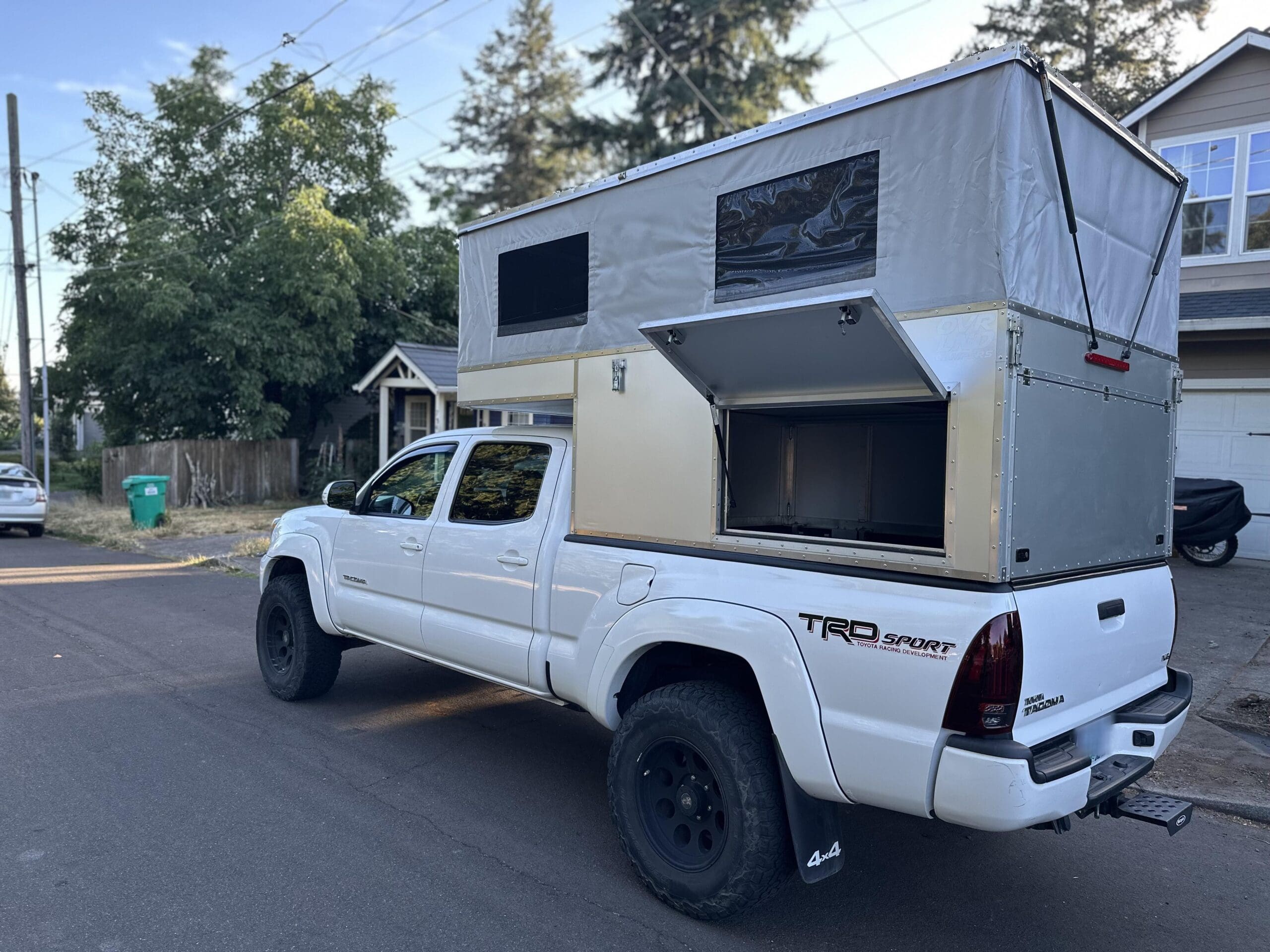 Toyota Tacoma Sport 