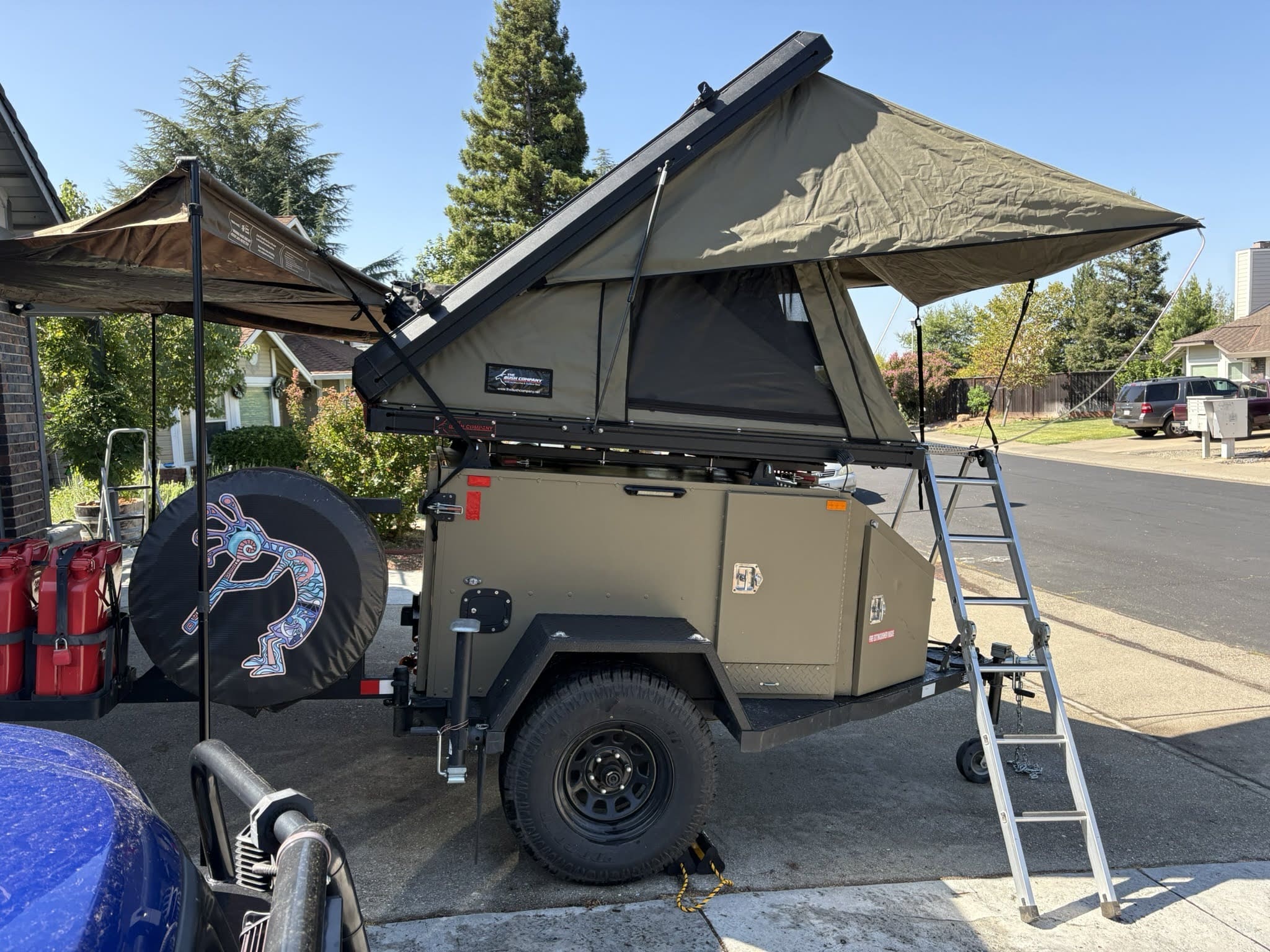 Custom overland trailer 