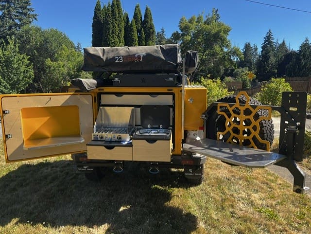 Turtleback Expedition trailer 