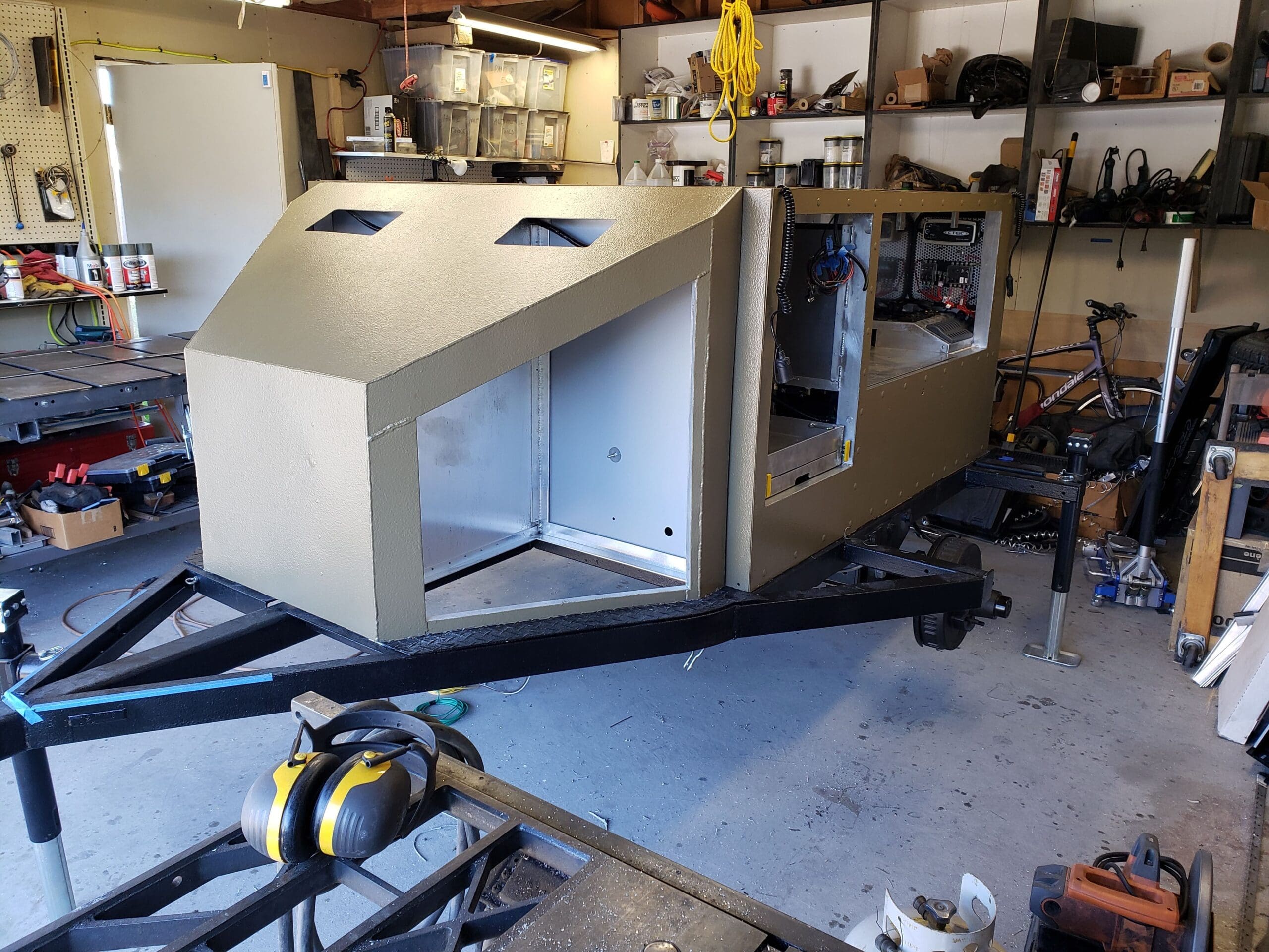 Custom overland trailer 