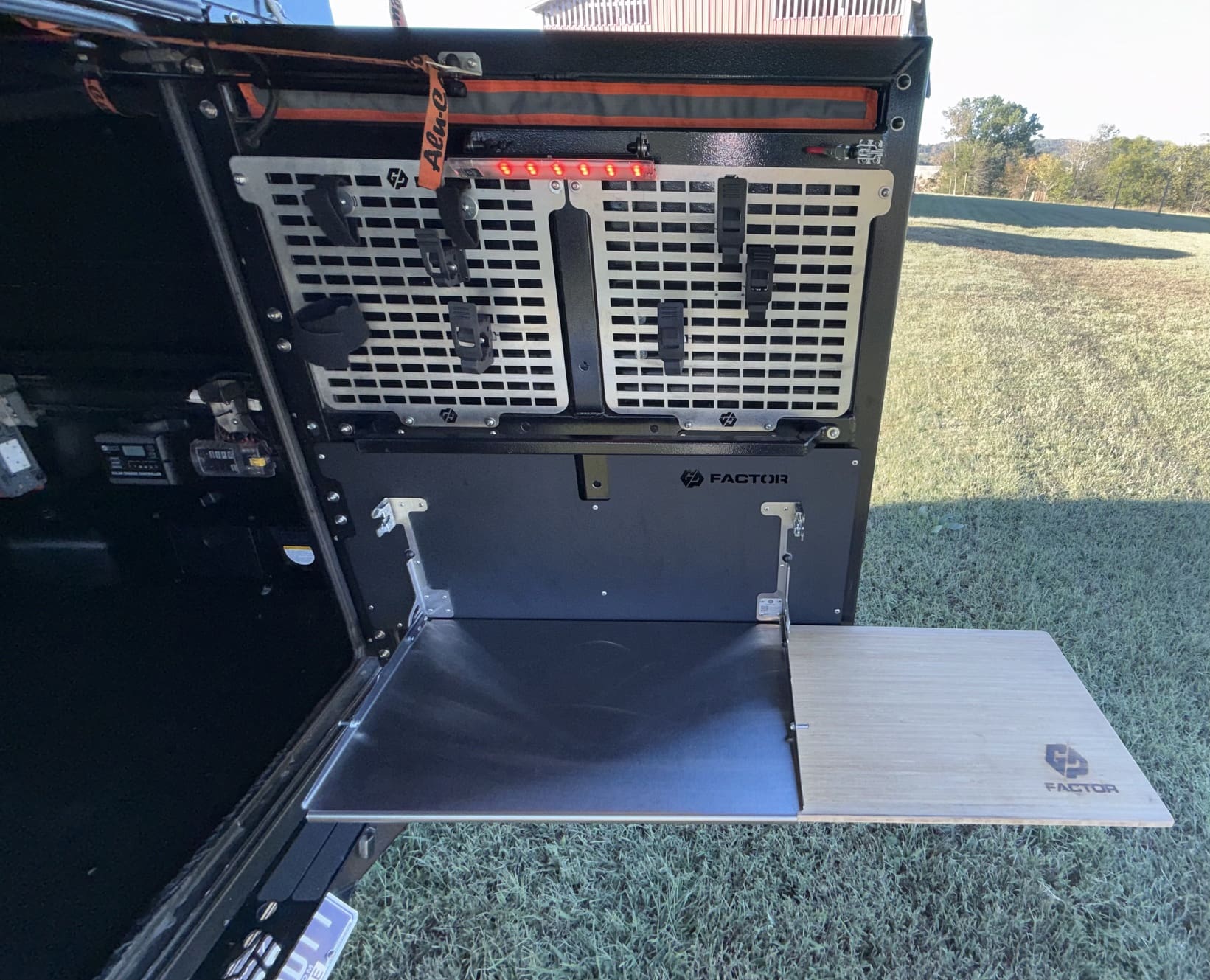 Alu-Cab Canopy Camper 
