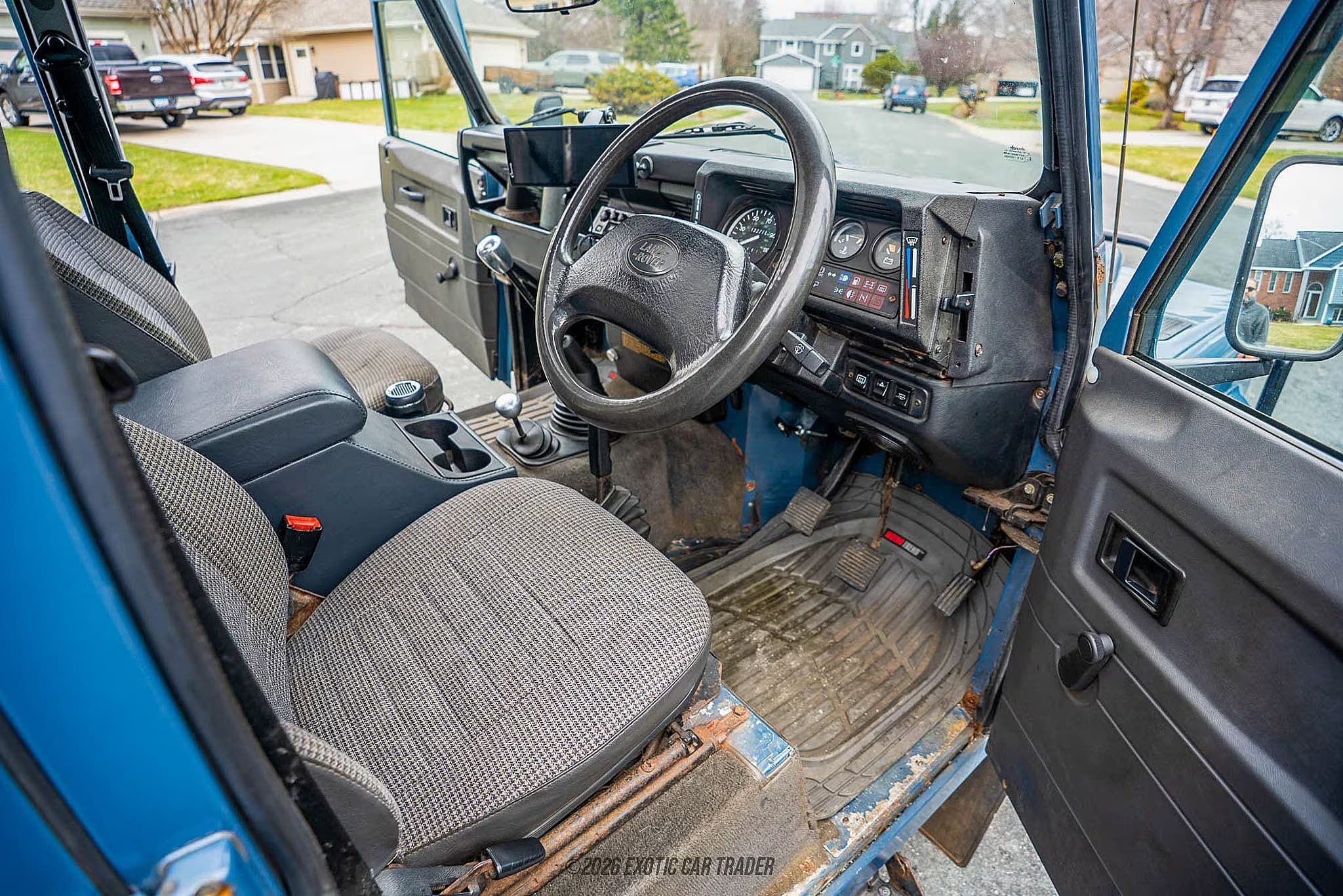 Land Rover Defender overland