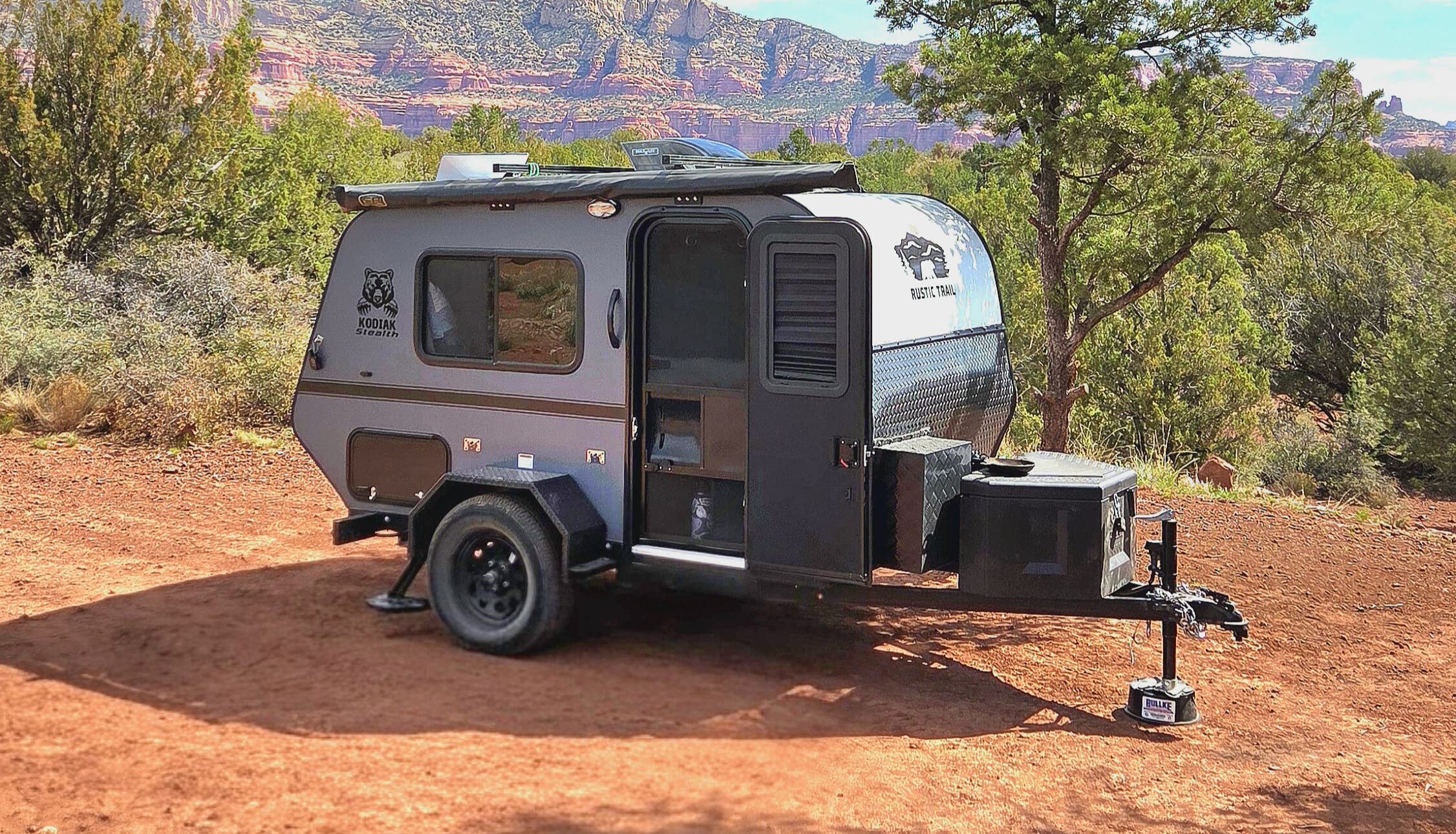 Rustic Trail Kodiak Stealth teardrop trailer