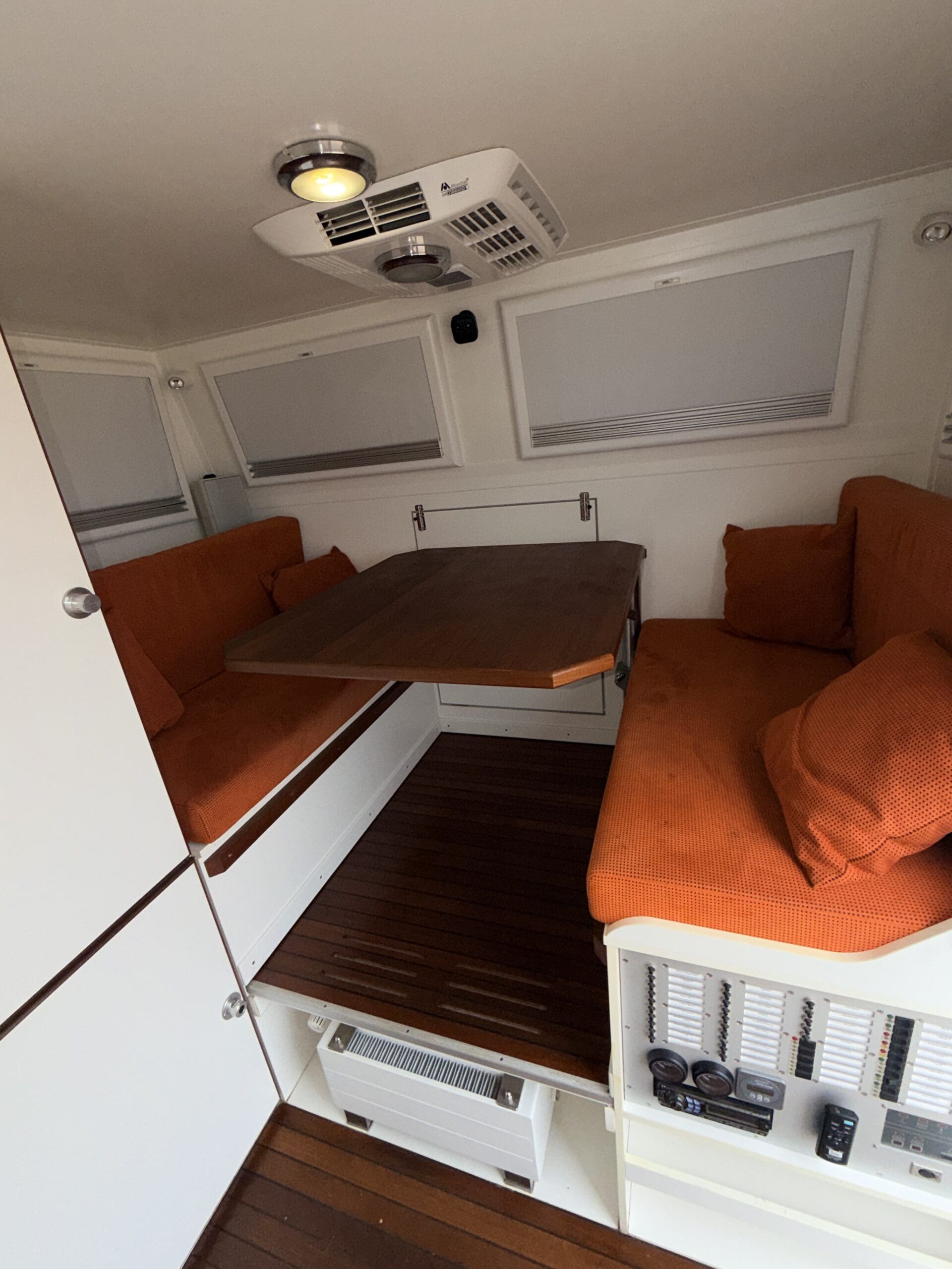 Expedition truck for sale