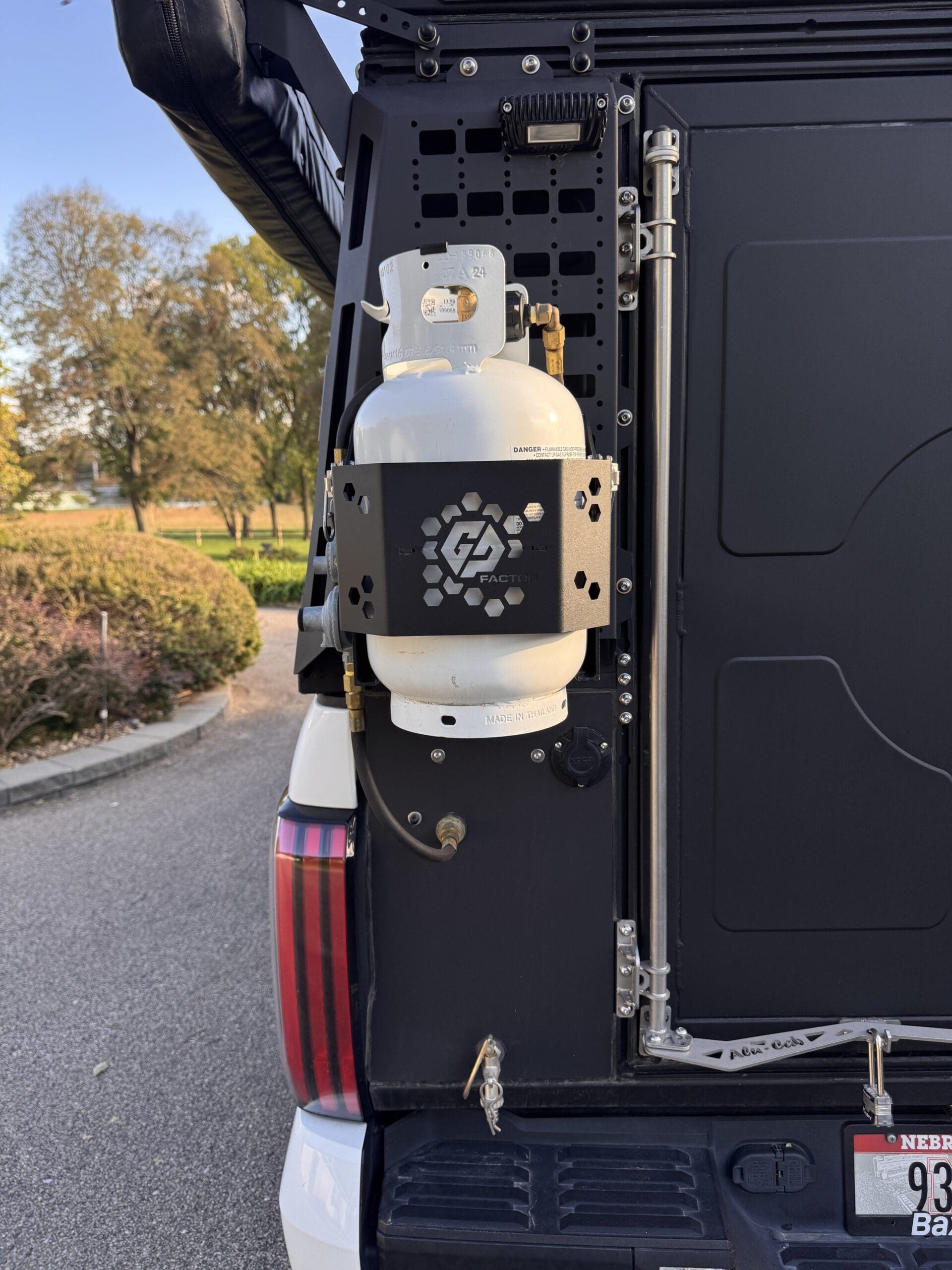 Alu-Cab camper