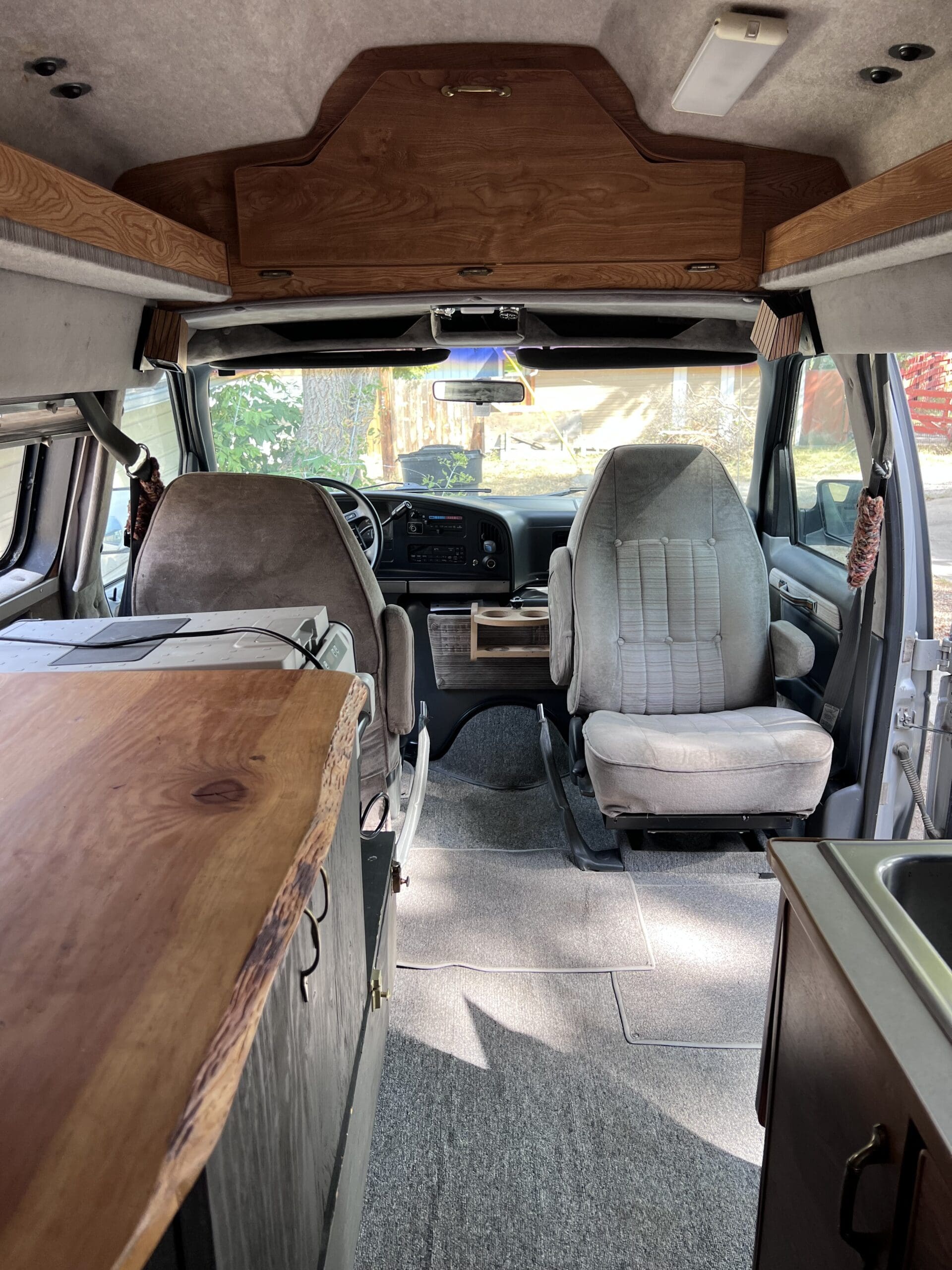 Ford E-350