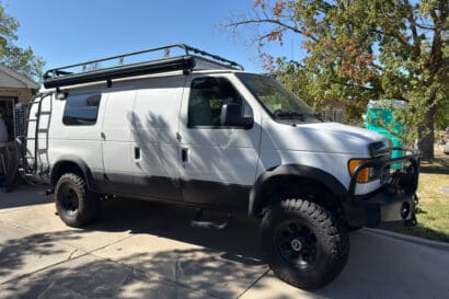 Ford E-350 4x4
